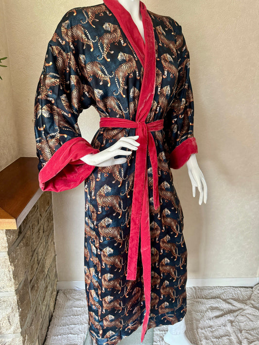 reversible robe velvet and Bengal tiger