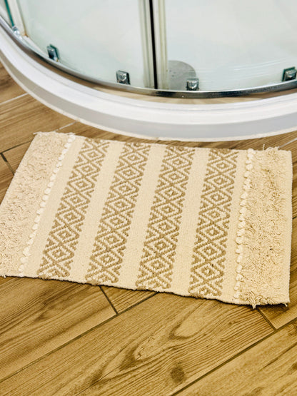 cream beige bath mat - shower mat